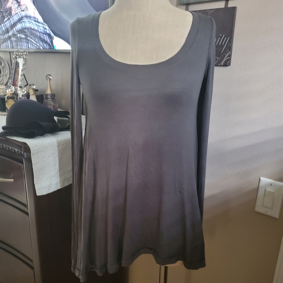 Free People Tops - NWT FREE PEOPLE GRAY LONG SLEEVE BLOUSE SZ XS